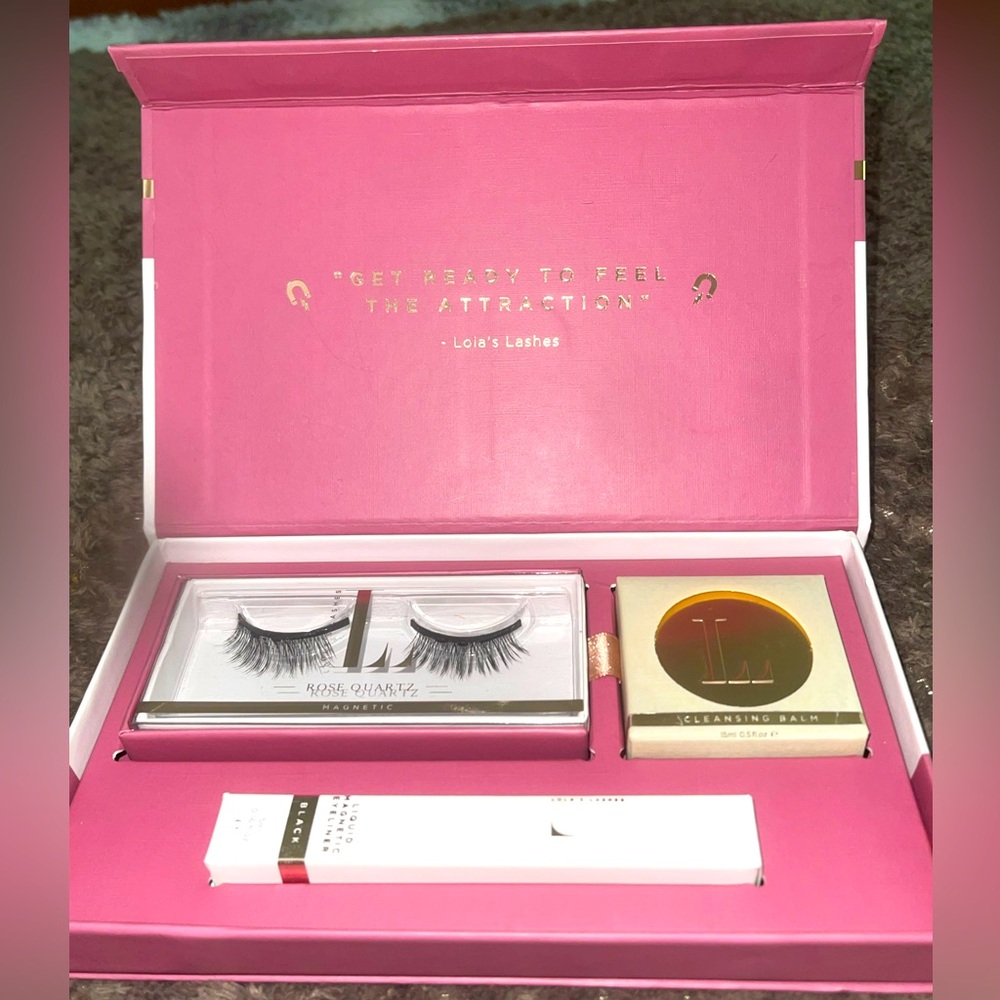 rose gold quartz magnetic lash set kit by Lola’s Lashes